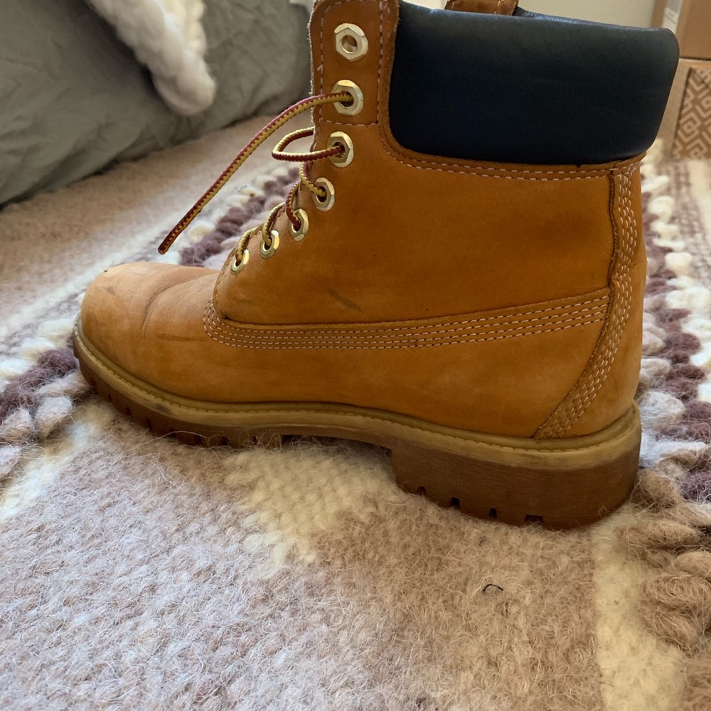 Timberland Boots - Picture 6 of 8